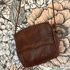 Elegant Brown Woven Shoulder Bag